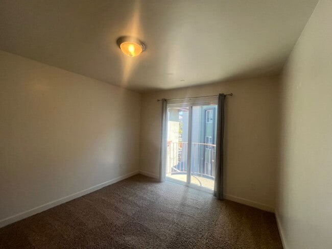 Building Photo - 229 N Chorro St