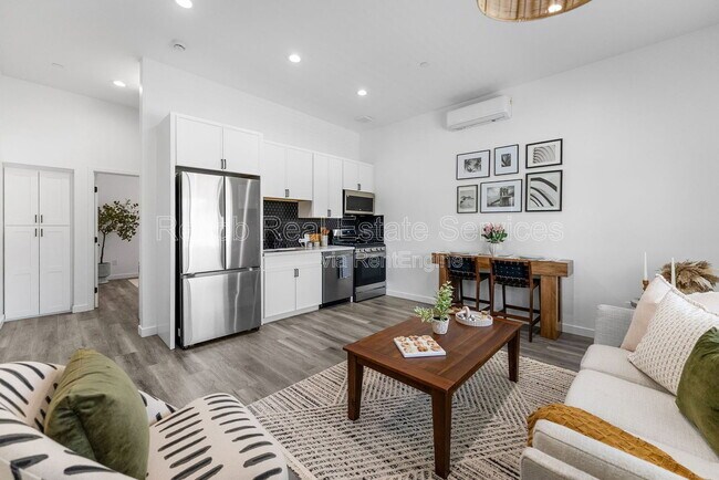 Building Photo - 5254 Adams Ave