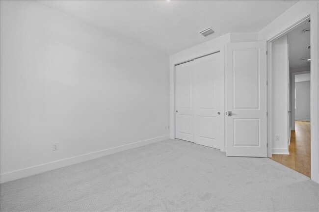 Building Photo - 5273 Beckman Ter