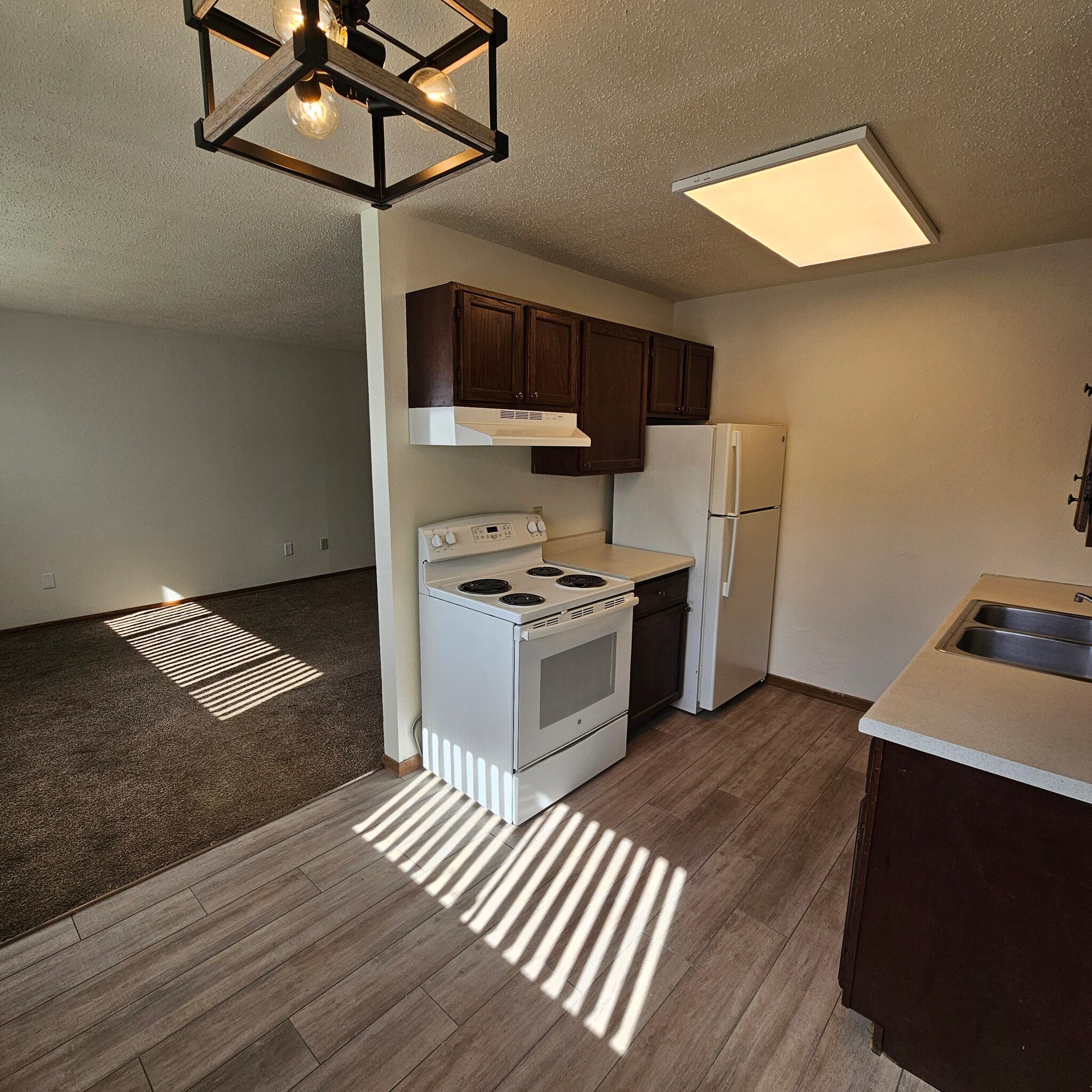 Dining Room - 530 5th St E