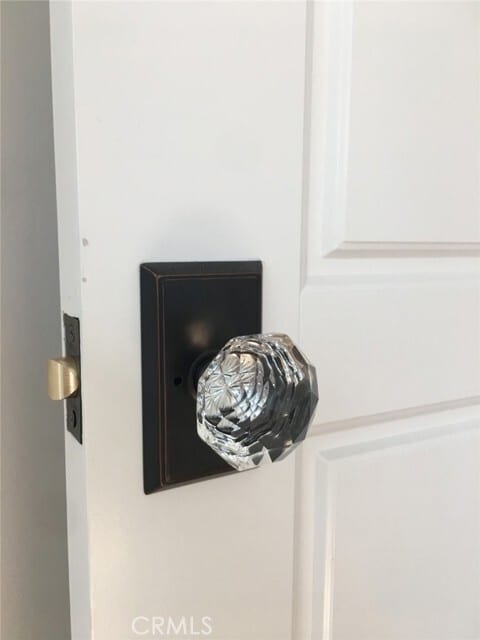 Building Photo - 128 N Yale Ave