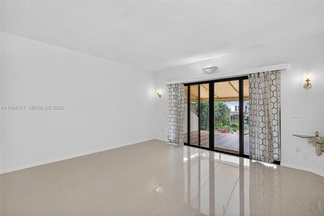 Building Photo - 1626 NE 105th St