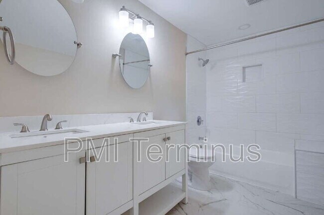 Building Photo - 3442 Longleaf Dr