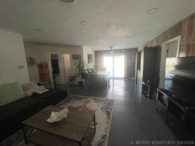Building Photo - 2310 N 67th Terrace