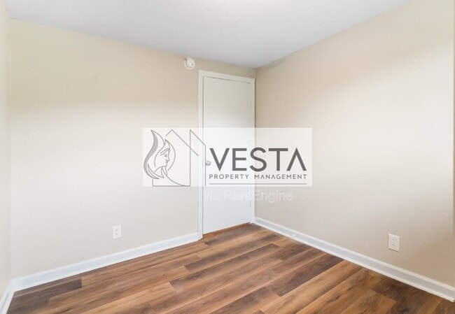 Building Photo - 26 Reid St