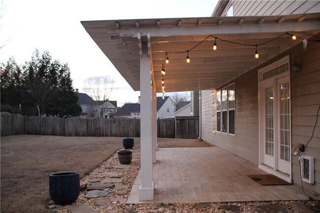 Building Photo - 1322 Loowit Falls Way