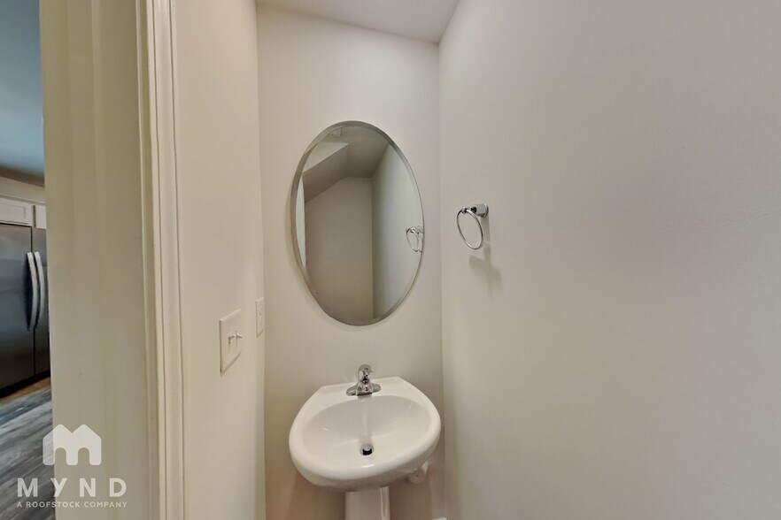 Building Photo - 6030 Elena Lynn Ct