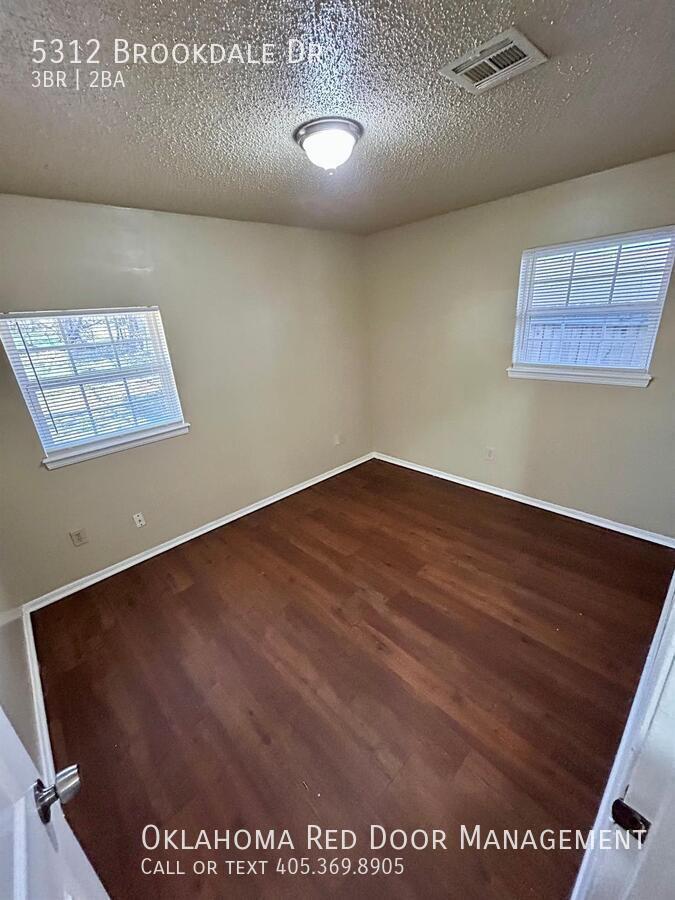 Building Photo - 5312 Brookdale Dr