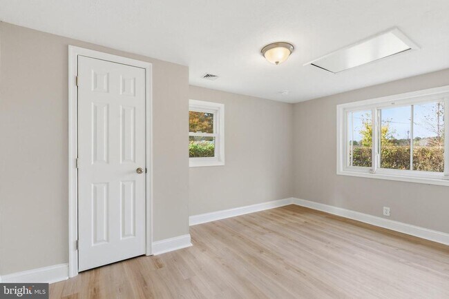 Building Photo - 48925 Chisleytown Rd