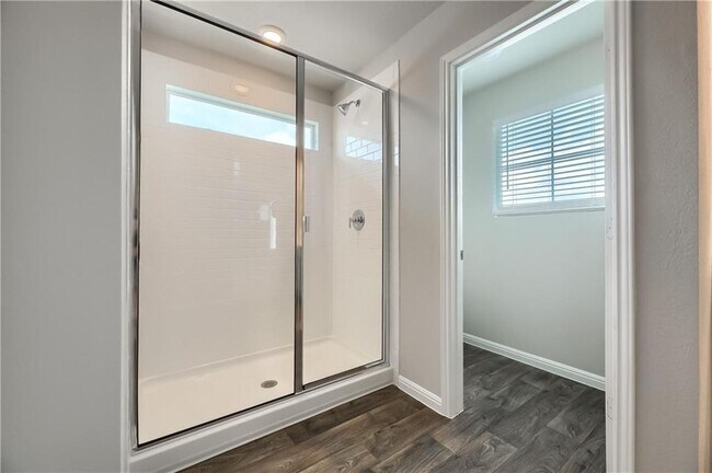 Building Photo - 212 Strand Ln
