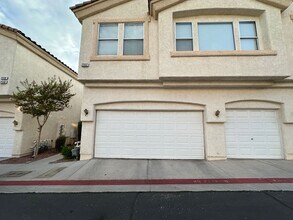 Building Photo - 2562 Land Rush Dr