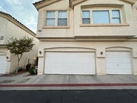 Building Photo - 2562 Land Rush Dr