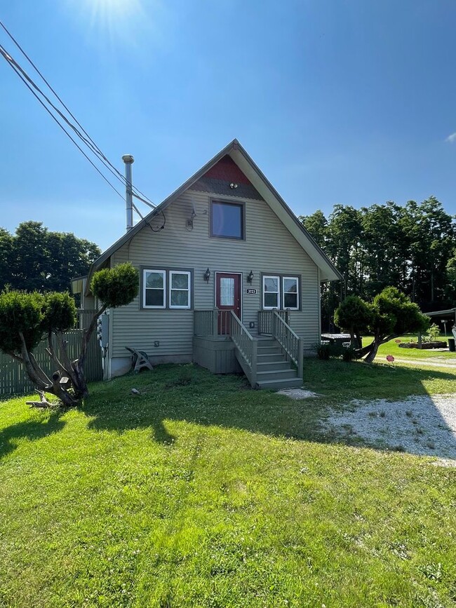 Building Photo - 3723 Shelburne Rd
