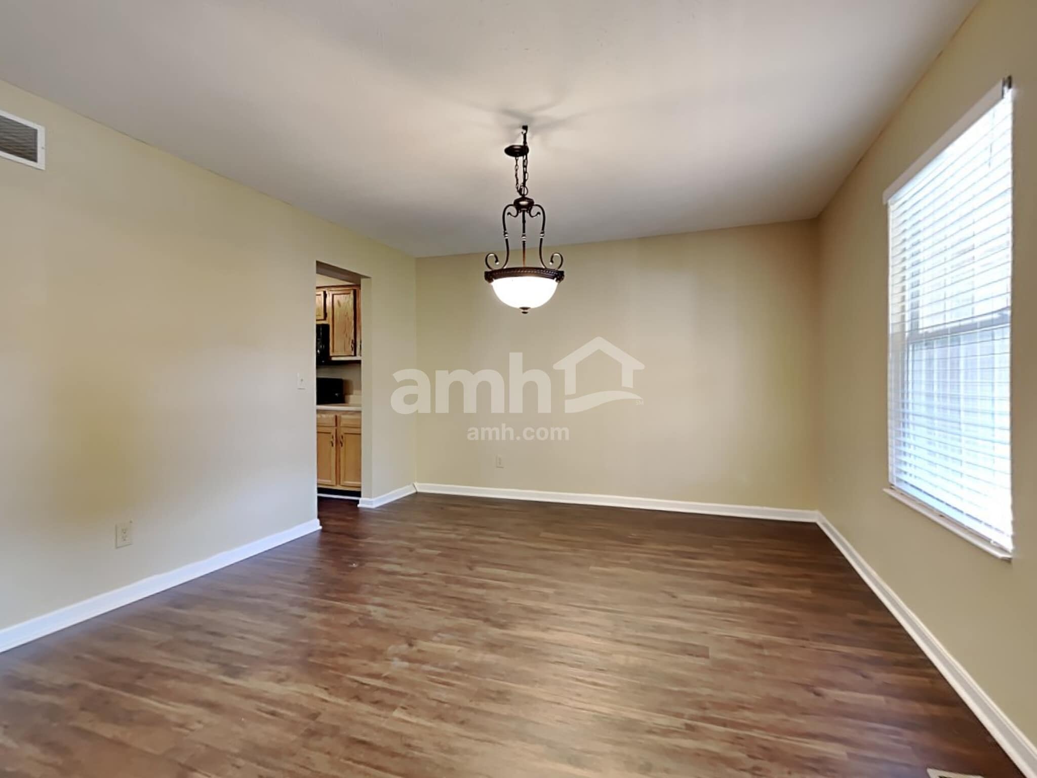 Building Photo - 15 Churchill Manor Ct