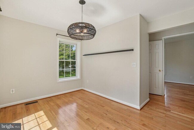 Building Photo - 7009 Hickory Hill Rd