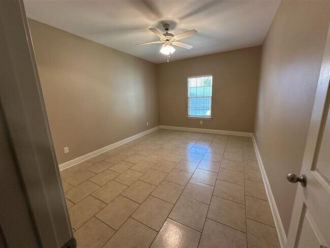 Building Photo - 3994 Mobley Cir