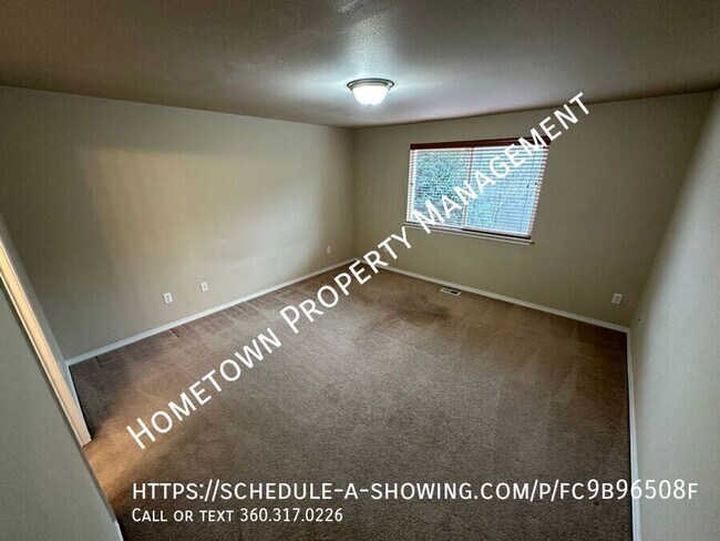 Building Photo - 2406 Pleasanton Ct SE