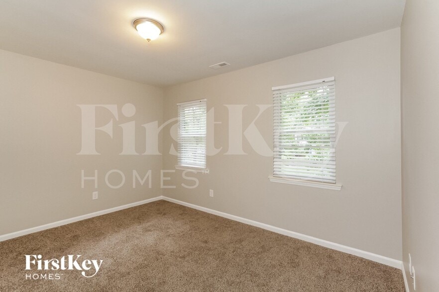 Building Photo - 10603 Par Cove Ln
