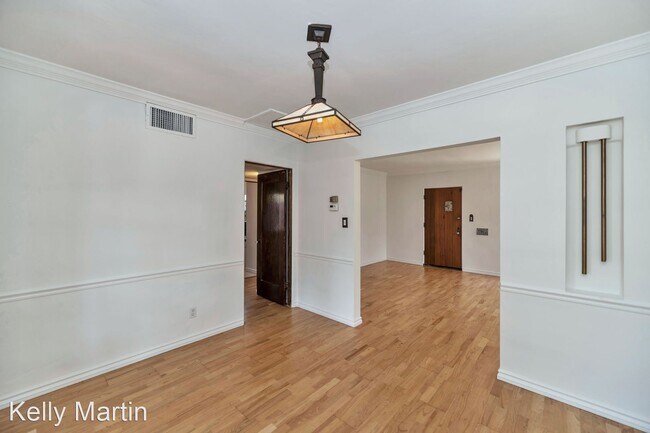 Building Photo - 2 br, 1 bath House - 315 W. Virginia Ave