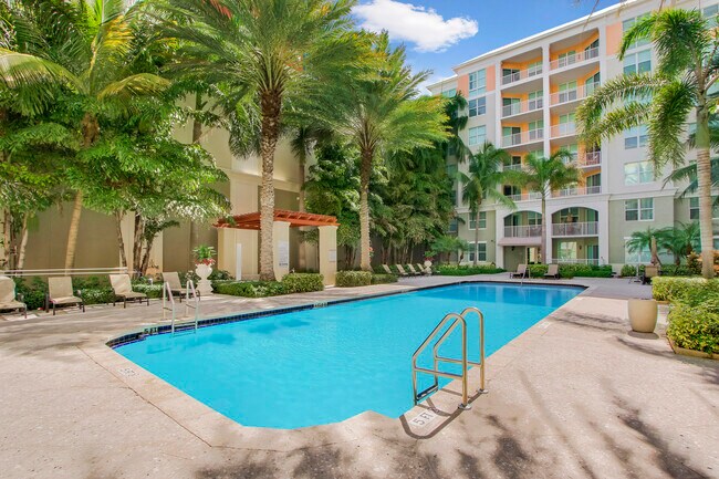 Building Photo - 804 E Windward Way