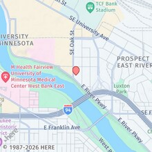 Building Photo - 629 SE Oak St