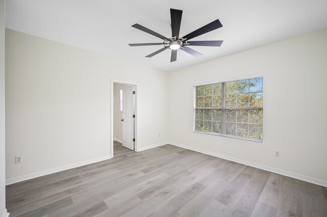 Building Photo - 6138 Hadley Commons Dr