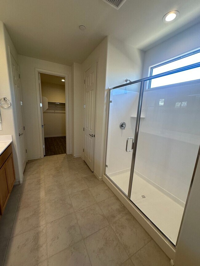 Building Photo - BRAND NEW ++ 2026 BUILT PEORIA HOME ++ 4 BED + DEN, 3 BATH ++ POOL