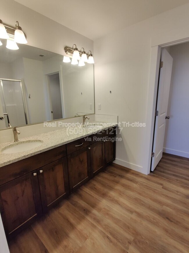 Building Photo - 386 Bedrock Loop