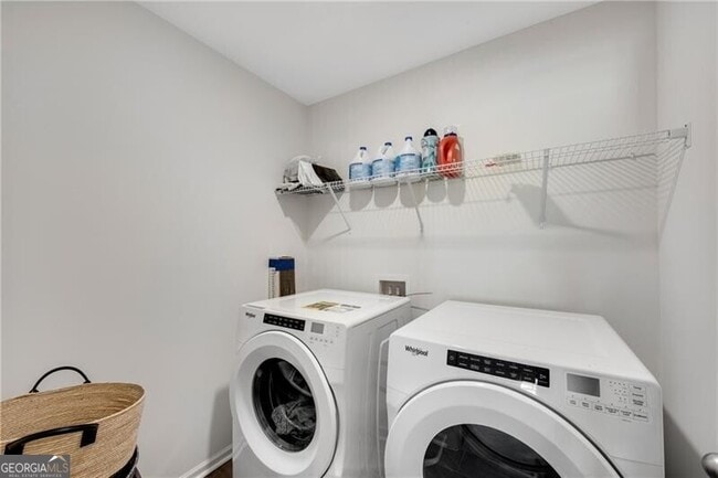 Building Photo - 1127 Trident Maple Chase