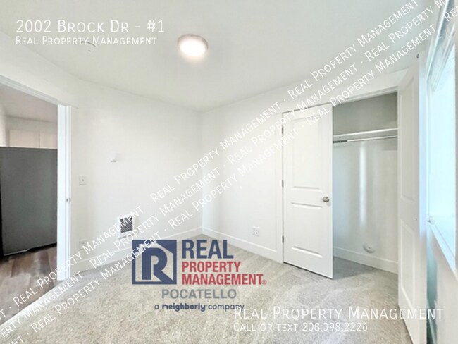 Building Photo - 2002 Brock Dr