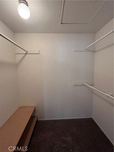 Building Photo - 745 Knollwood Ln