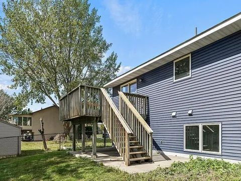 Building Photo - Charming 4-Bedroom Home in Waconia with Spacious 2,140 Sq Ft Living Space!