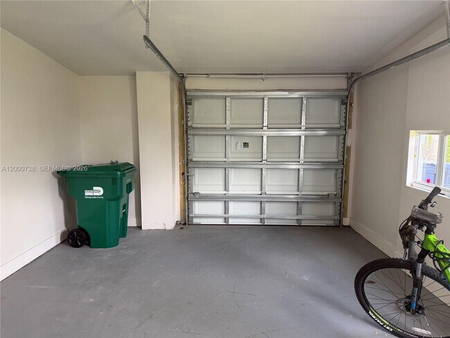 Building Photo - 20111 Gulfstream Rd