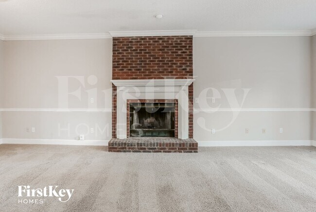 Building Photo - 5300 Oglethorpe Ct