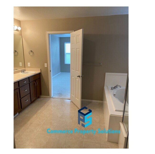 Building Photo - Beautiful Executive Style Home for Rent- 4...