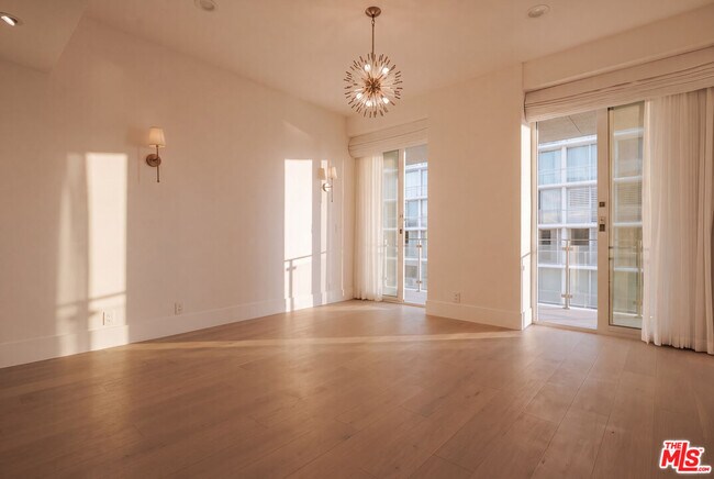 Building Photo - 515 Ocean Ave