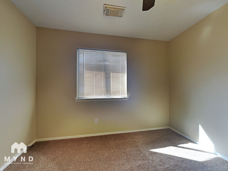 Building Photo - 2530 Chestnut Mills Rd