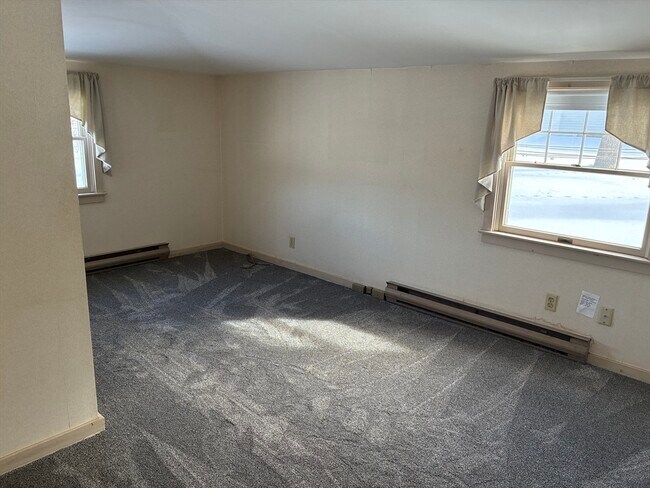 Building Photo - 14 Kidder Ct