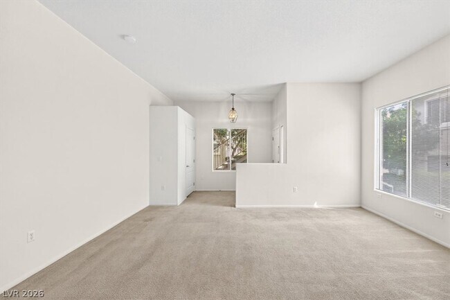 Building Photo - 3320 Cactus Shadow St