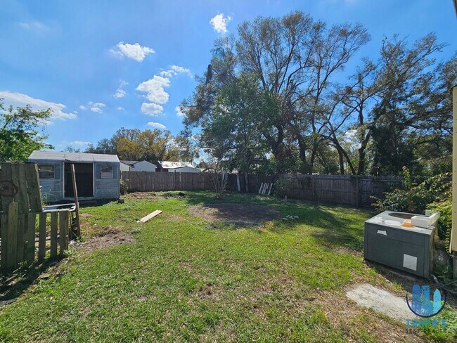 Building Photo - 1212 W Marjorie St