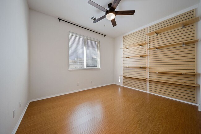 Building Photo - Cozy Stevenson Ranch Home on a Quiet Cul-De-Sac