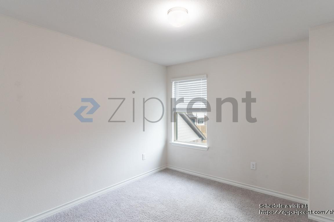 Building Photo - 7603 Elk Grove Path