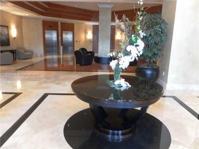 Building Photo - 7900 Harbor Island Dr