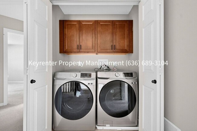 Building Photo - 2823 Winding Valley Dr
