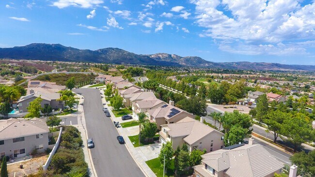Building Photo - Most Desireable Neighborhood in Temecula  Eastridge by Redhawk