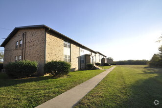 Building Photo - Eagle Crossing