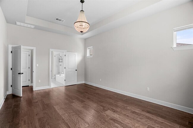 Building Photo - 522 Dayridge Dr