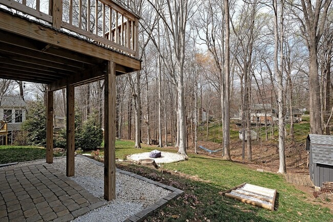 Building Photo - Spacious Pet-Friendly Hollymead Home With Updates