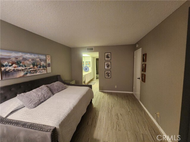 Building Photo - 2230 S Palm Canyon Dr