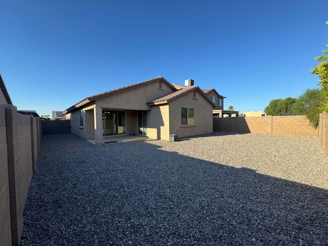 Building Photo - Araby Crossing – 3 Bedroom, 2 Bathroom Sol...